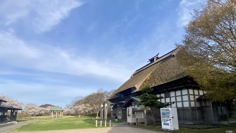 道の駅もりた　茅葺きの屋根　青森県の道の駅